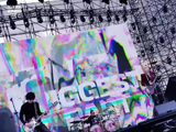 刘忻舞台嗓音氛围感拉满,歌迷呼吁加入巡演必唱曲目