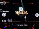 张杰舞台演绎经典影视曲引回忆