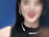 代斯浪姐彩带舞台照展现超强掌控力
