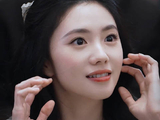 刘浩存Minnie亮相MiuMiu上海展览