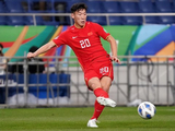 国足2比1险胜新加坡！三位国脚表现不佳，朱辰杰送大礼遭批