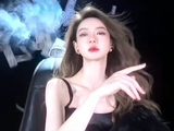 粉丝对黄霄雲的专业歌手形象有什么样的期待和要求？