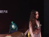 希里娜依高活动直拍全程 属实是人美歌甜