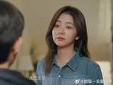 归晓让秦小楠换睡衣，小楠：我平时光着睡，归晓：我是女生