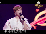 李宇春莲花舞台演绎国风rap版哪吒
