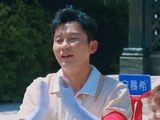 得知陈乔恩名牌被封锁后，白鹿直视李晨，表演痕迹太重了丨奔跑吧