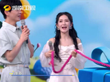 谢娜全国巡演启动，北京首唱暑假登场