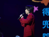 郁可唯演唱会耳返作用凸显，合唱声浪震撼现场