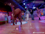 抛开演员身份，他在音乐领域同样交出亮眼的答卷