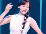 叶一茜susan说不只好听对我的眼睛也很好，旗袍编发完全温婉中式美人来的！