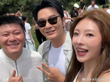 李晨凌晨驱车送嫁！同父异母妹妹低调成婚，获赠500万保时捷