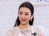 方媛自曝农村童年经历，喂猪骑猪显烟火气