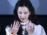 陈都灵和周翊然的二倍速手势舞为什么会引发全网热议？