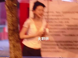 倒霉熊不是停播了吗 小老怡就这样被风吹的摔了