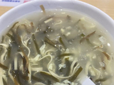 除了吴磊，还有哪些明星或网友分享过在河南吃饭被菜量震惊的经历？