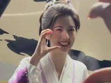 李凯馨笑起来很阳光很美丽的女生