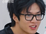 对刘耀文 就这个宠啊 搞笑