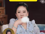向太表扬鲁豫的头不是白大的