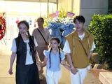 董璇一家三口手牵手下班的视频为何能引发众多网友共鸣？