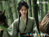 《翘楚》空降开播即爆，陈都灵古装权谋成6月最强黑马