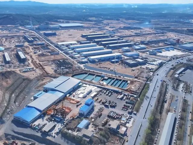 建设中的中国天楹“风光储氢一体化”项目。 中国天楹 供图