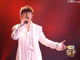 胡彦斌改编《借过一下》引热议,周深原唱被颠覆