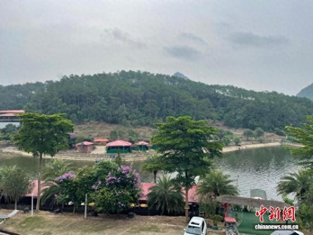 图为白龙湖生态休闲度假区风光。李丽金 摄