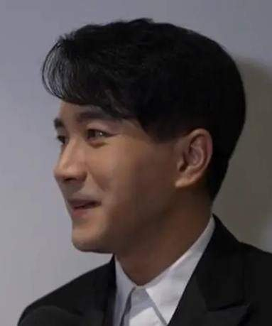 打开网易新闻 查看精彩图片