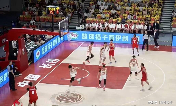  打开网易新闻 查看精彩图片 