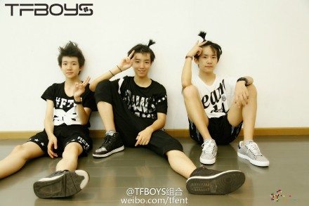 图片来源：TFBOYS组合微博