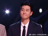 《歌手2026》淘汰引爆争议！周兴哲泪别舞台，那英真情流露引热议