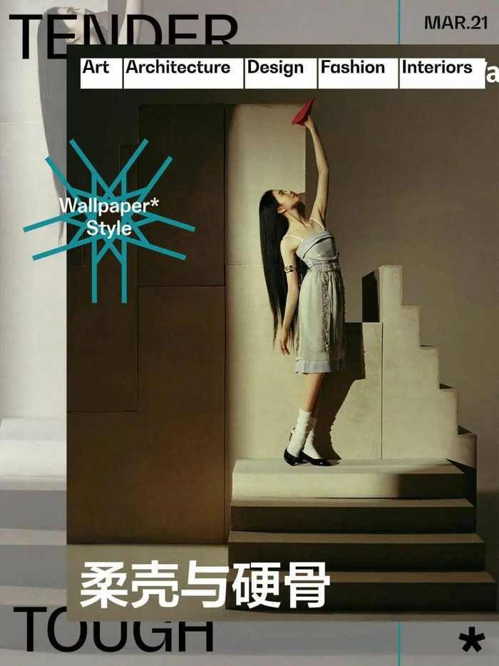 从北舞练功房到张艺谋镜头前，从舆论风暴中心到《主角》的舞台中央，她一步步走来，身上有伤，脸上有灰。但正如剧中苟师对忆秦娥所说——两灯有芯，刘浩存那两盏灯，也一直亮着。