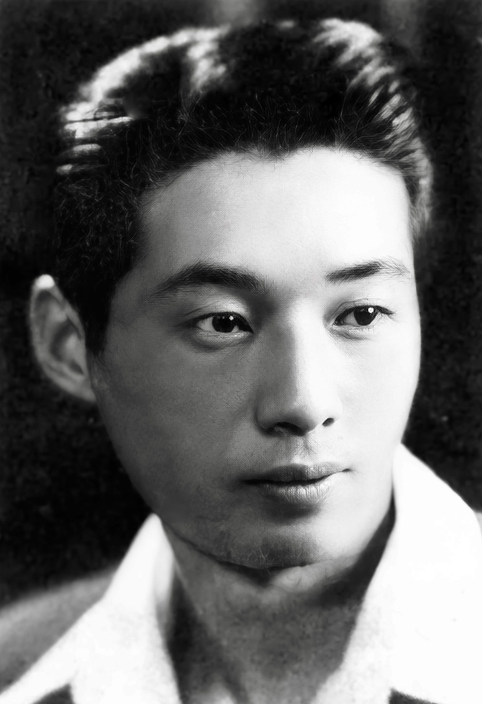 石挥（1915年3月2日-1957年）