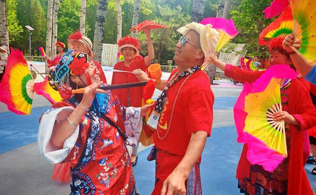 6月14日，拍摄于北京市朝阳区兴隆公园。（作者摄）