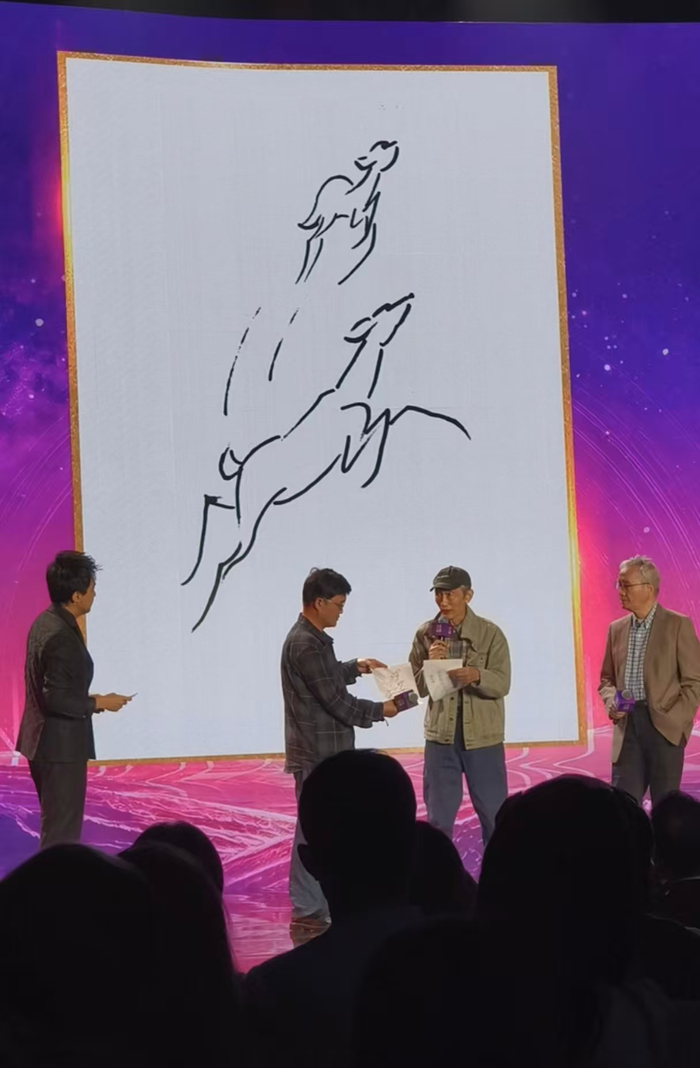 总导演常光希展示手绘线稿斑羚
