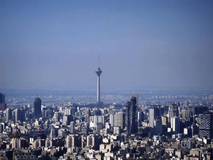 5月1日拍摄的伊朗首都德黑兰城景。新华社记者 沙达提 摄