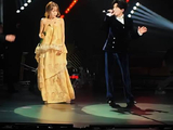 张靓颖陈楚生同台演绎《神的孩子在唱歌》震撼全场