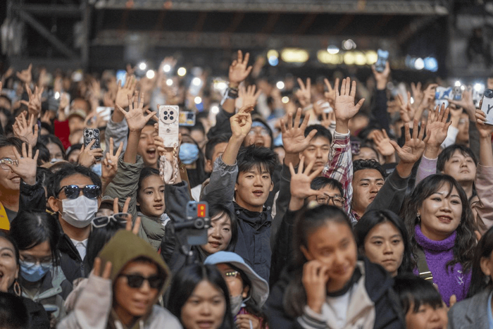 2025年1月11日，众多乐迷参加澄迈漓岛音乐节。李天平 摄