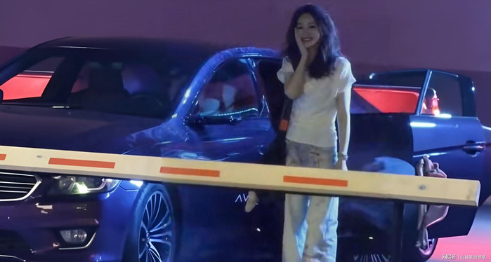  打开网易新闻 查看精彩图片 
