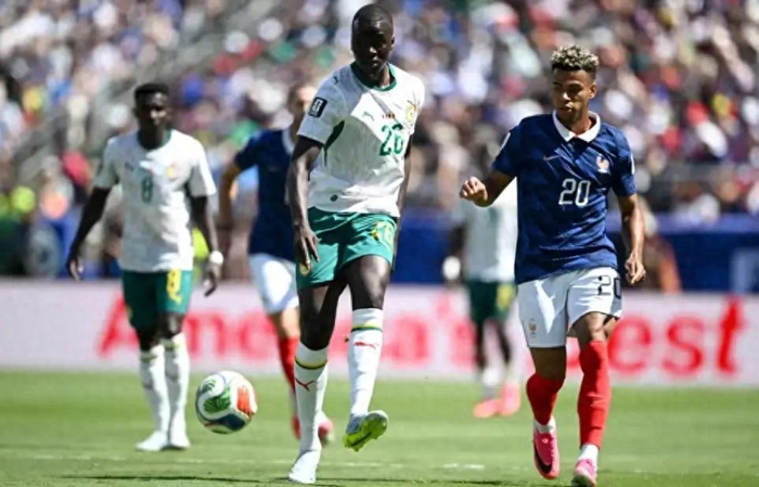 法国3-1塞内加尔 姆巴佩双响创纪录复仇成功