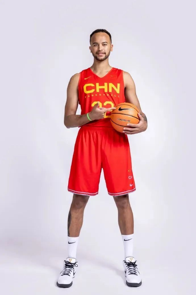 图片来源：中国篮球之队微博