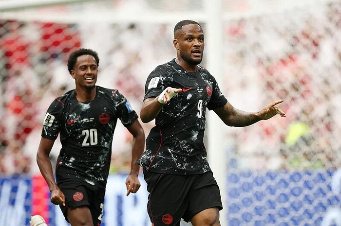 △加拿大2-0卡塔尔 乔纳森·戴维凌空抽射破门
