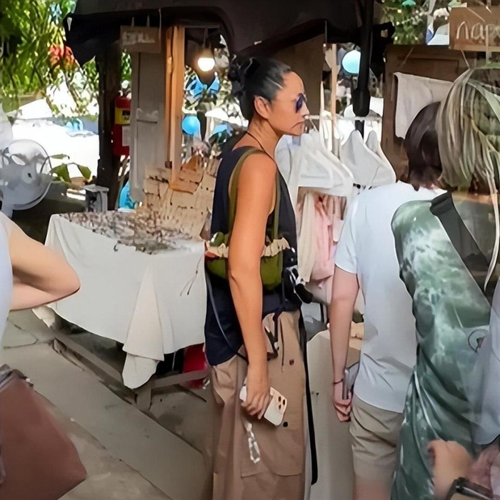 打开网易新闻 查看精彩图片