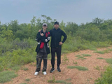 鹿晗邓超旅游，晒出旅游照片，网友：这拍的太随意了