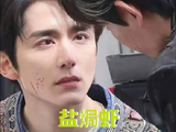 我们沉溺于海盐目光里跃动的海虾身影