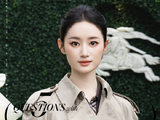 郭晓婷亮相Burberry限时店，分享今夏心愿与惊喜发现