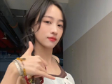 类似《万花世界》的换角事件在娱乐圈是否常见？