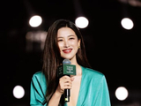 公众对朱珠拒绝容貌焦虑的观点有哪些主要的反响？
