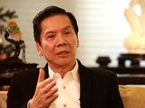 向华强看中大儿子向佐，小儿子向佑慢慢被遗忘