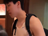 球迷拍摄到杨瀚森抵达杭州随男篮汇合_新闻